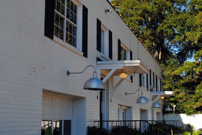 Building Photo - 1 Bedroom Downtown Opelika Apartment