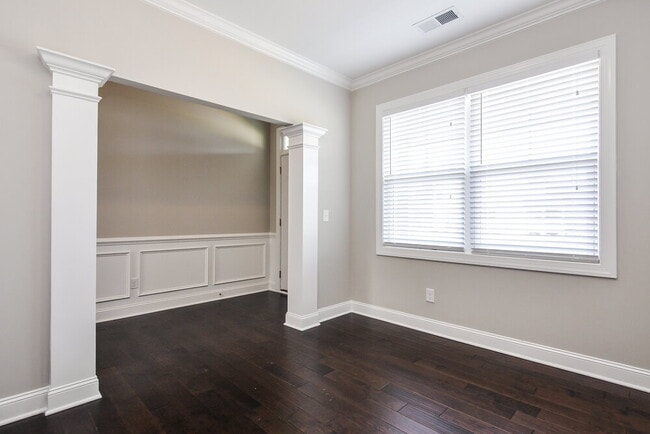 Photo - 57 Ravencliff Ridge