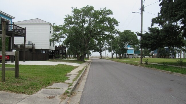 Photo - 132 Saint John Ave
