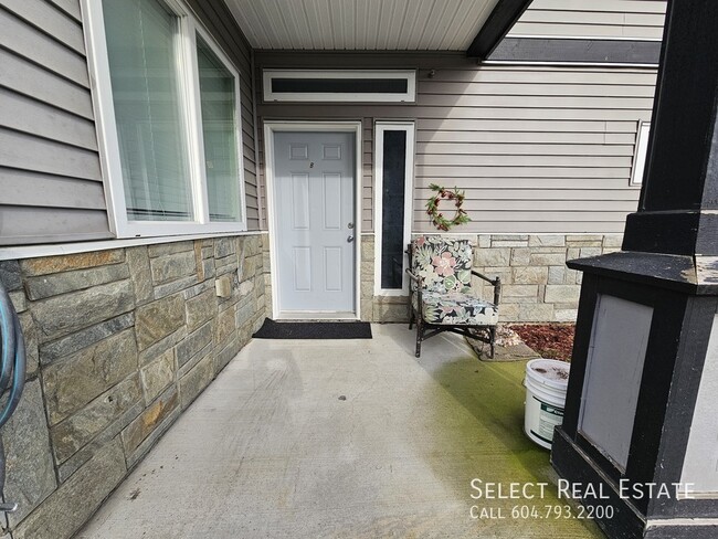 Building Photo - 9245 Hazel St Unit 1