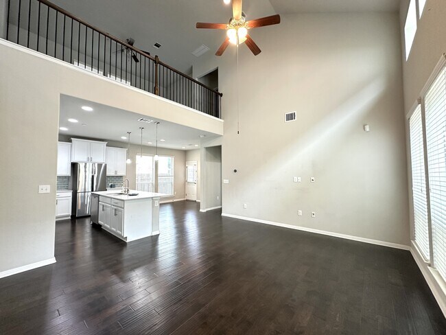 Photo - 3240 E Whitestone Blvd