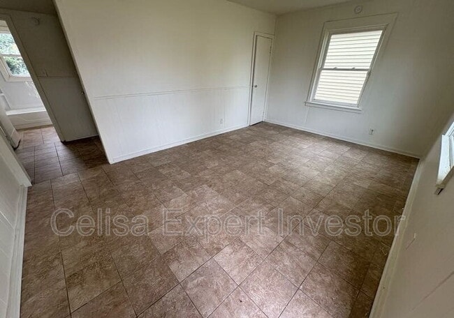 Photo - 3128 Mc Donald St