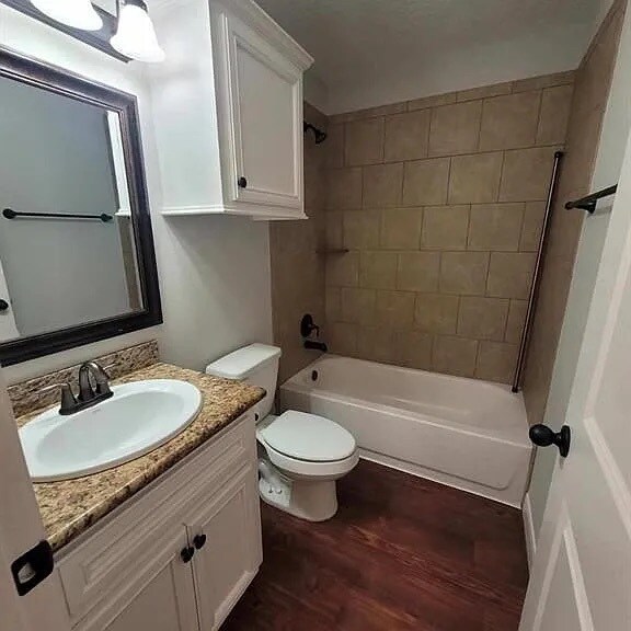 Photo - 1071 Mann Rd