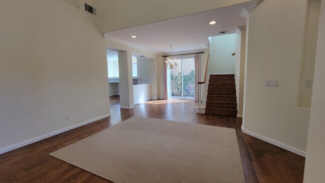 Photo - 5239 Manderston Dr