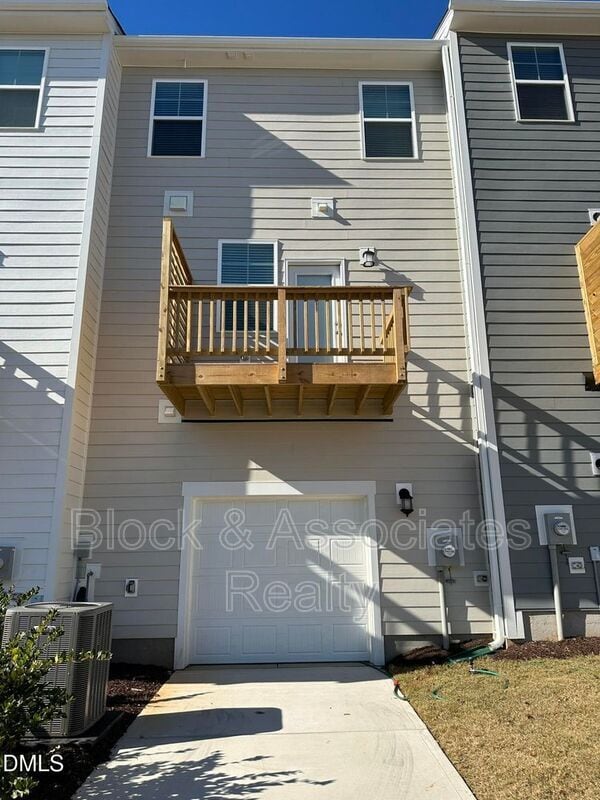 608 Gimari Dr