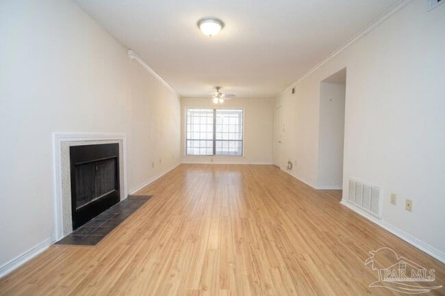 2375 Sugartree Ave