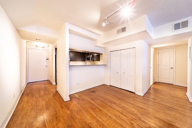 Building Photo - 357 Varick St Unit 125B