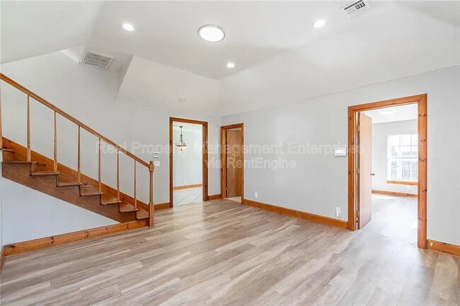 Photo - 3633 N Youngs Blvd