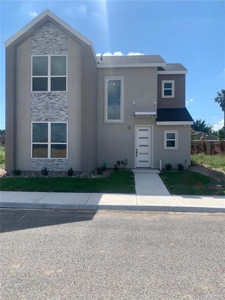 Photo - 5510 N Crown Point Townhome