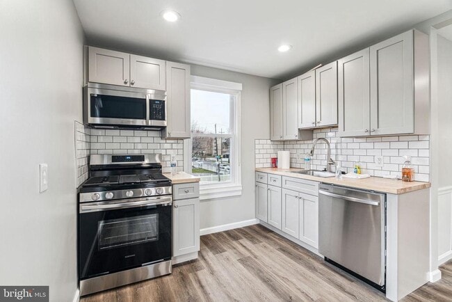 Photo - 625 Byberry Rd