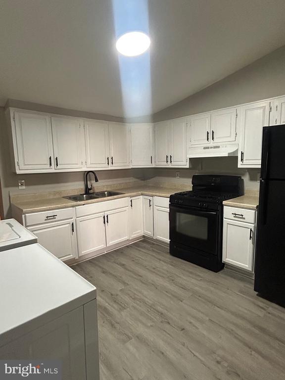 Photo - 1807 Ramsay St