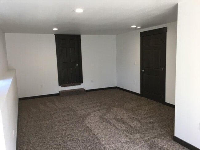 Photo - Larry Duplex Unit Larry Duplex