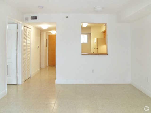 Dining Room - Legacy at Brickell