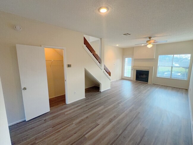 Photo - 7900 Bissonnet St Unit D8