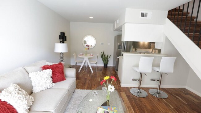 Photo - 3110 Red River St Unit 218