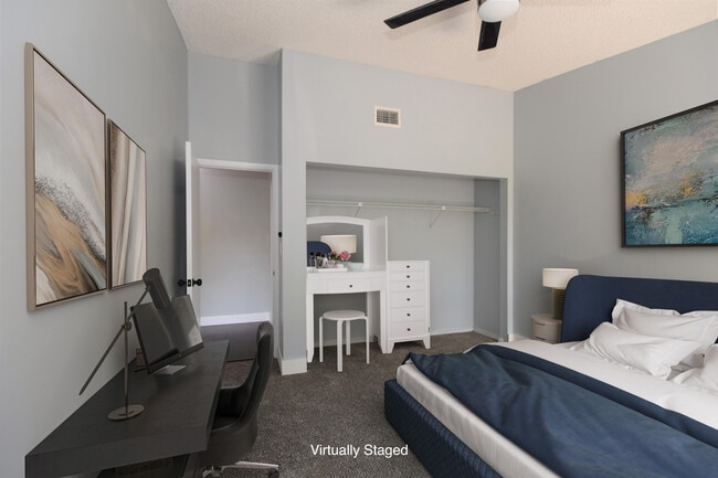 Photo - 5087 Oakhill Ln