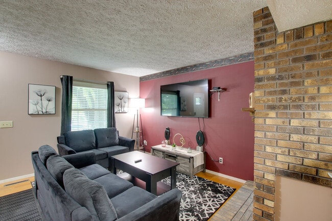 Photo - 5368 N Linwood Ave Unit SI ID1596254P