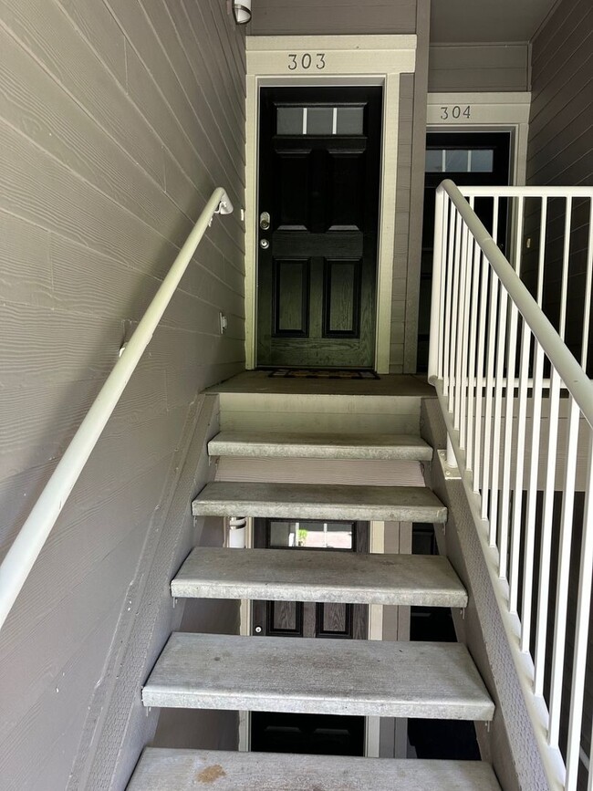 Photo - Grand Oaks 2 bedroom Condo Unidad D303
