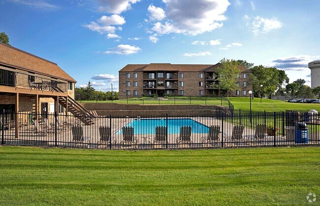 Building Photo - Lexington Heights Rental