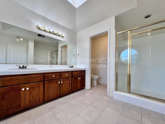 Photo - 2233 E Christopher Dr