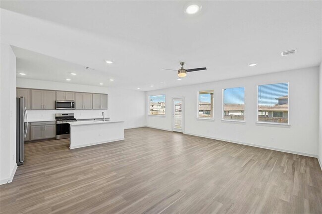 Photo - 432 Wilshire Rd