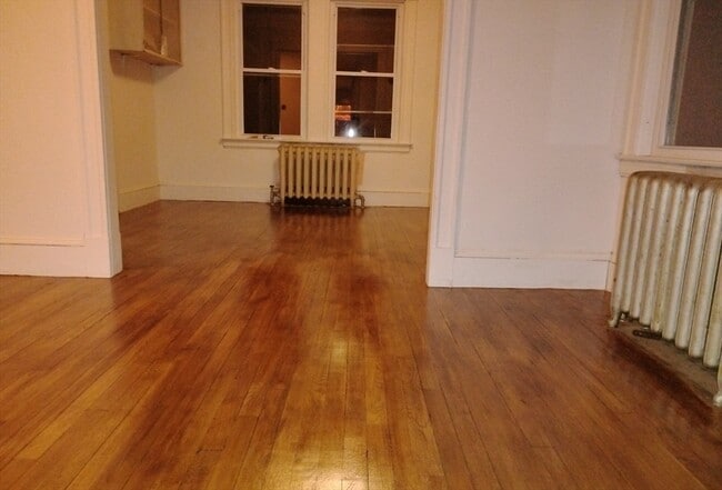 Photo - 18 Spring St