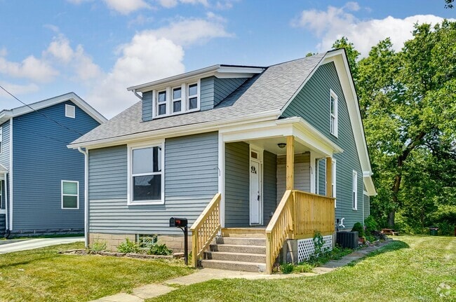 Building Photo - Spacious 3 Bedroom in Hamilton! Rental