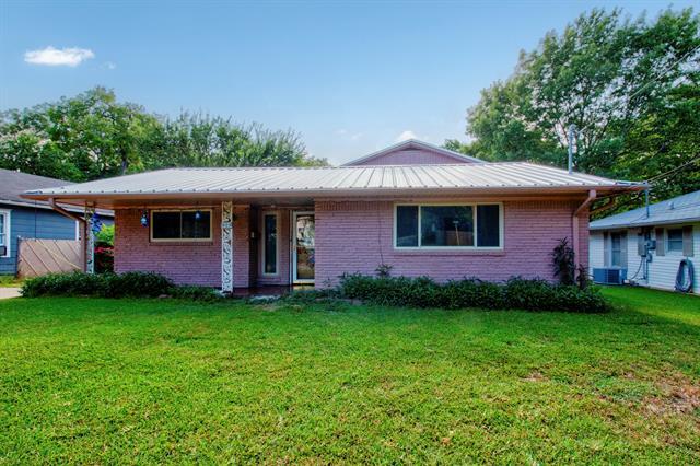 Photo - 929 Dodson St