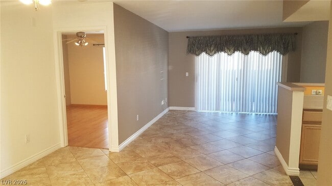 Photo - 8070 W Russell Rd Unit 1010