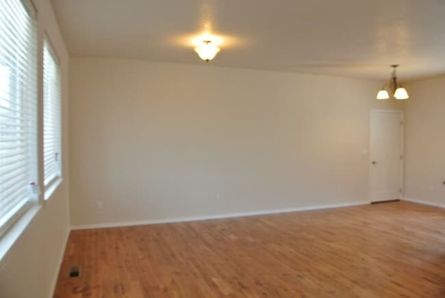 Photo - Spread Out and Live Large in this Luxuriou...