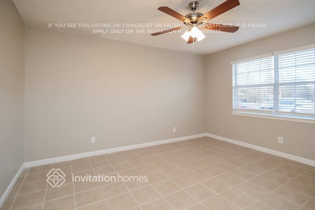107 Lincoln Ln