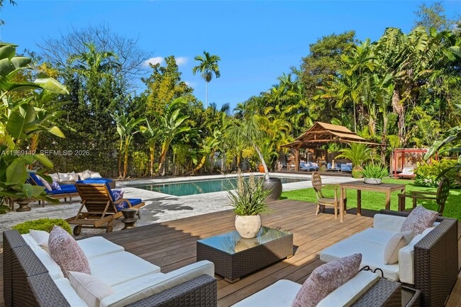 Building Photo - 575 Hibiscus Ln