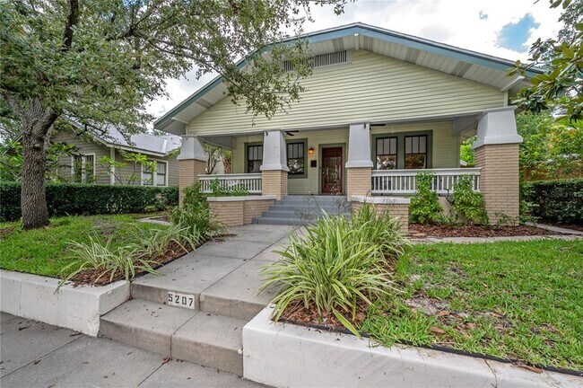 Photo - 5207 N Suwanee Ave