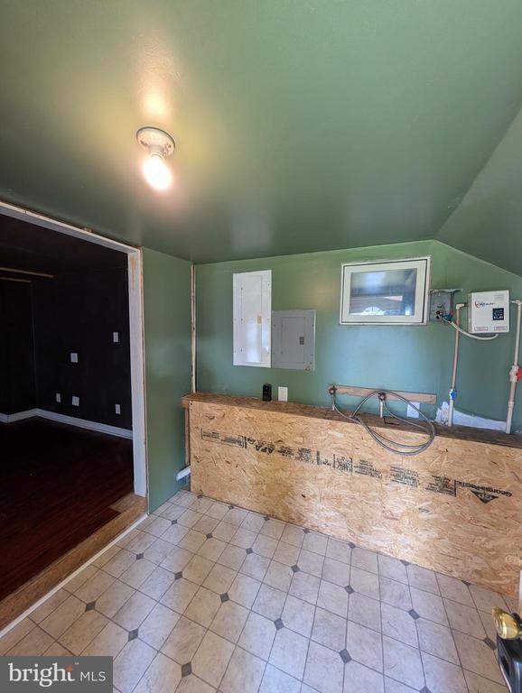 Building Photo - 202 Market St Rental