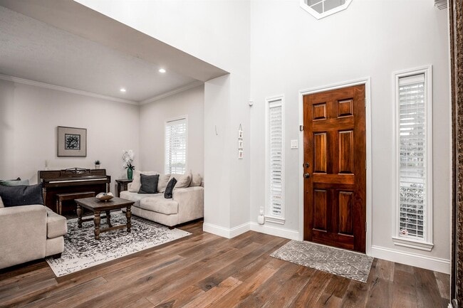 Photo - 8915 Wallington Dr