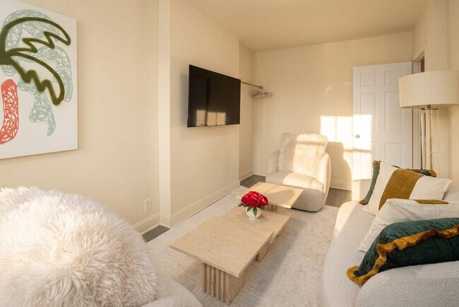 381 1/2 Graham Avenue-SI ID1539413P