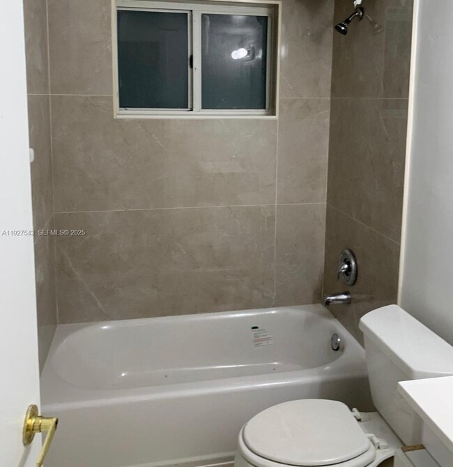 Photo - 151 SE 6th Ave Unit 2