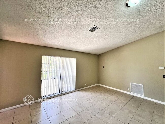 Photo - 1944 Lynton Cir