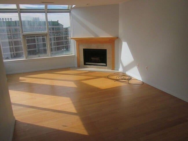 Photo - 20 Chestnut St Unit 603