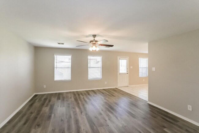 Photo - 6945 Meadow Way Ln