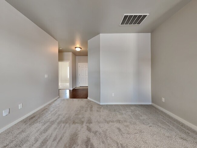 Photo - 9049 NW 143rd St