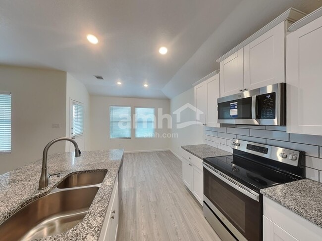 Photo - 2708 Iberia Ct