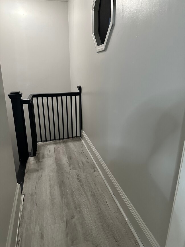 117 Robinson Ave Unit 2