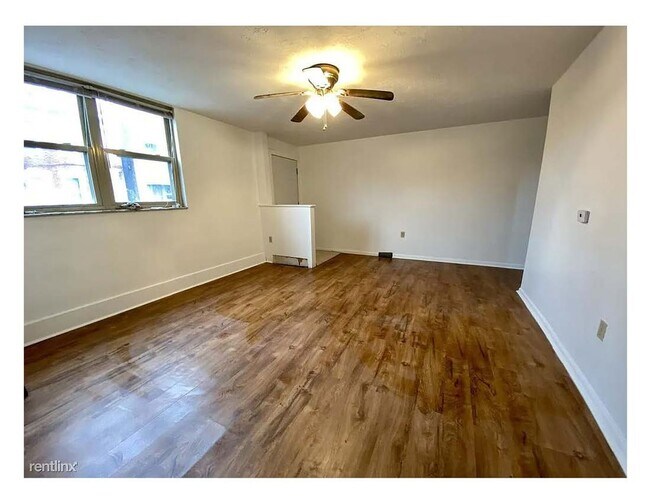 Photo - South Ninth Street LLC Unit FR1