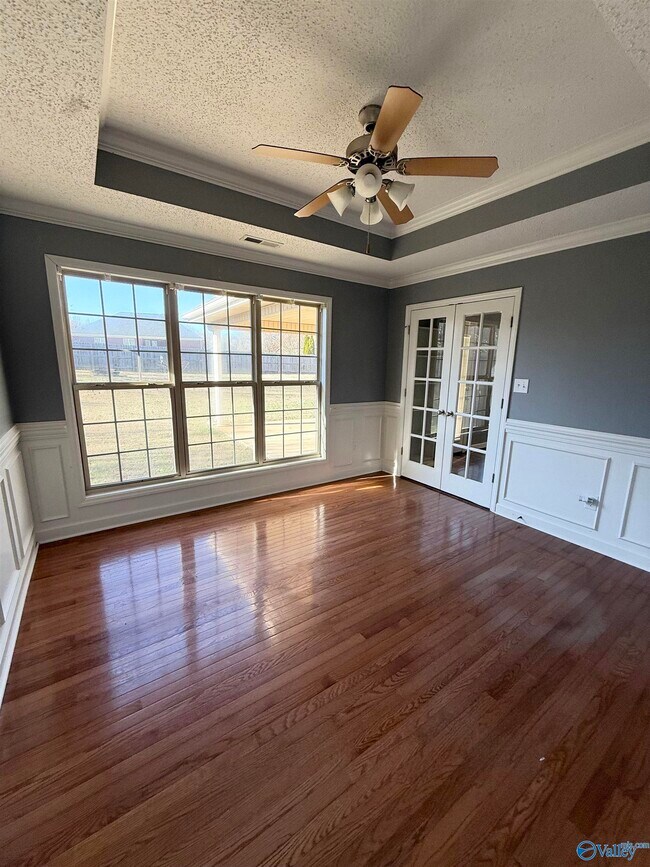 Photo - 230 Bonaire Dr