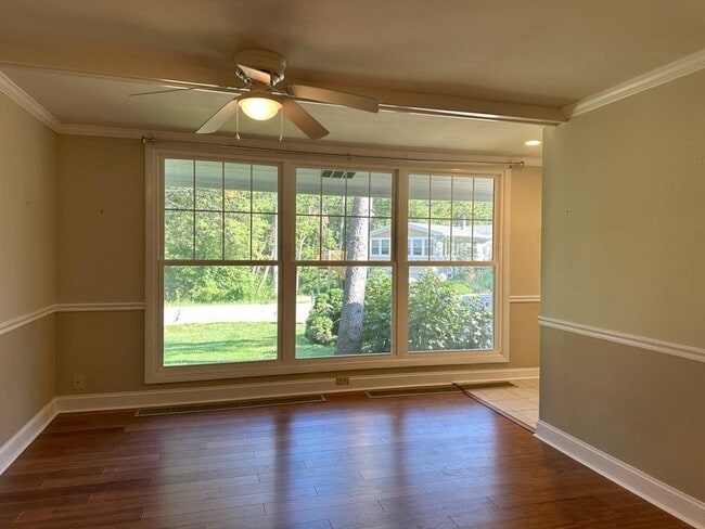 Photo - 856 Brickley Dr