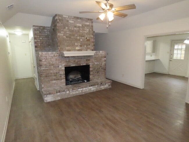 Photo - Whitehouse ISD! Beautifully Updated 3 Bedr...