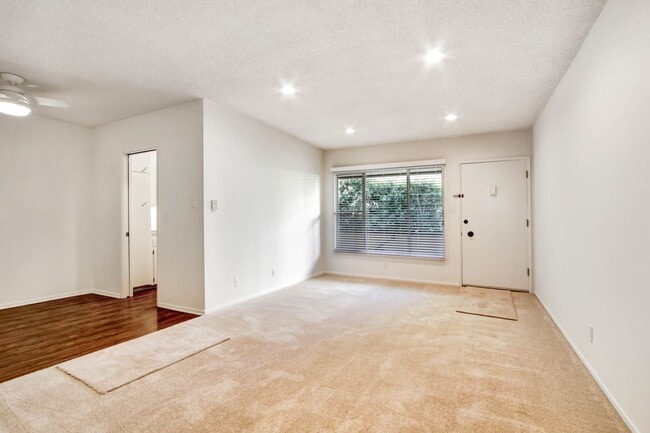 Photo - 1047 2nd St Unidad 7
