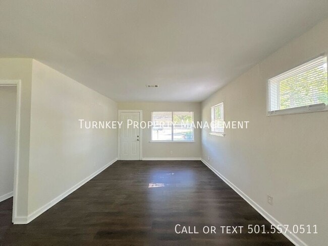 Photo - 7124 Twin Oaks Rd