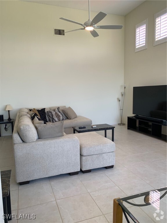 Building Photo - 1530 Clermont Dr Unit 401G Rental